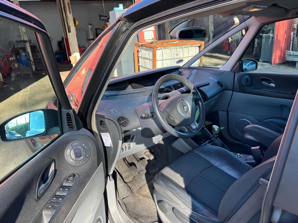 Renault Espace 2.0t dynamique