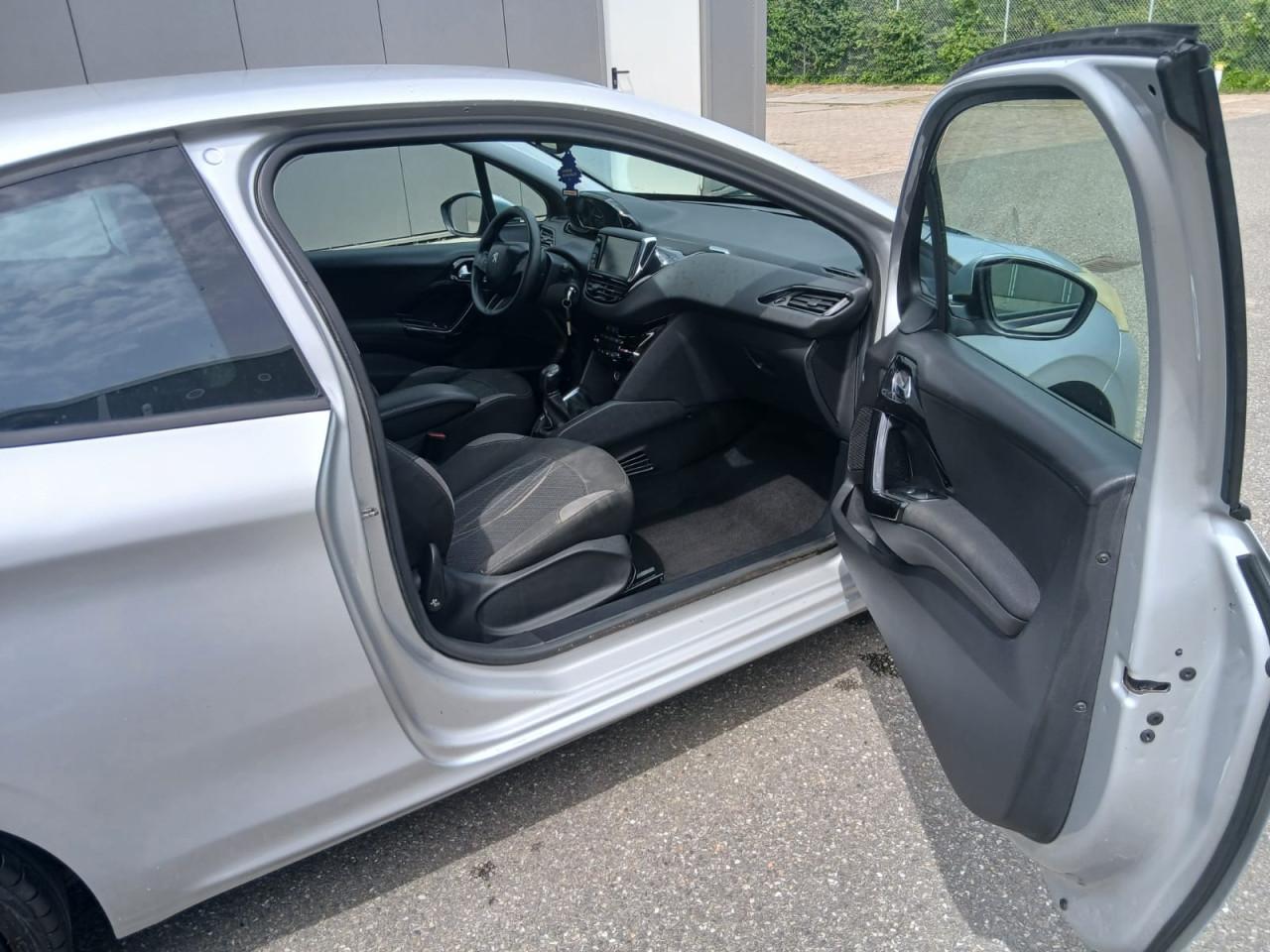Peugeot 208 1.2 VTi Active