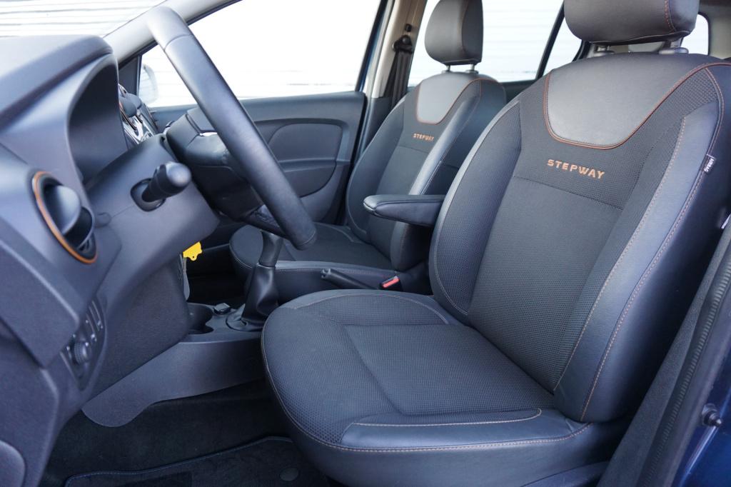 Dacia Logan mcv 0.9 tce stepway airco / navi / cruise / parkeersens. / trek