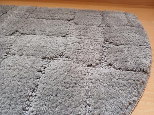 Grijze bad/deur/toilet MAT, zacht en absorberend + Geurstokjes CEDRE