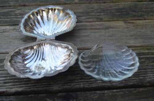 Schelpvormig doosje verzilverd