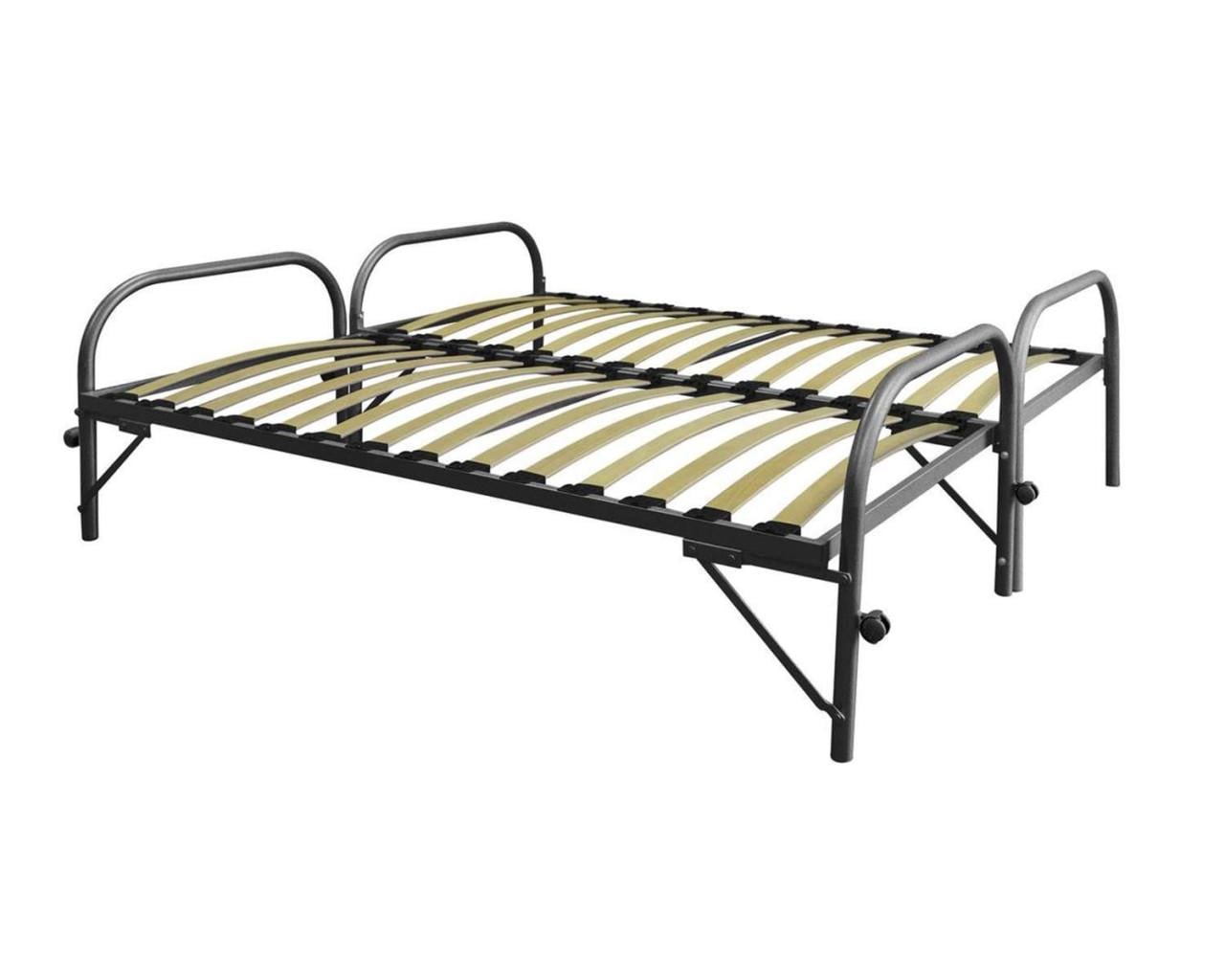Zwart Bed met onderschuif bed (in goede nette staat)