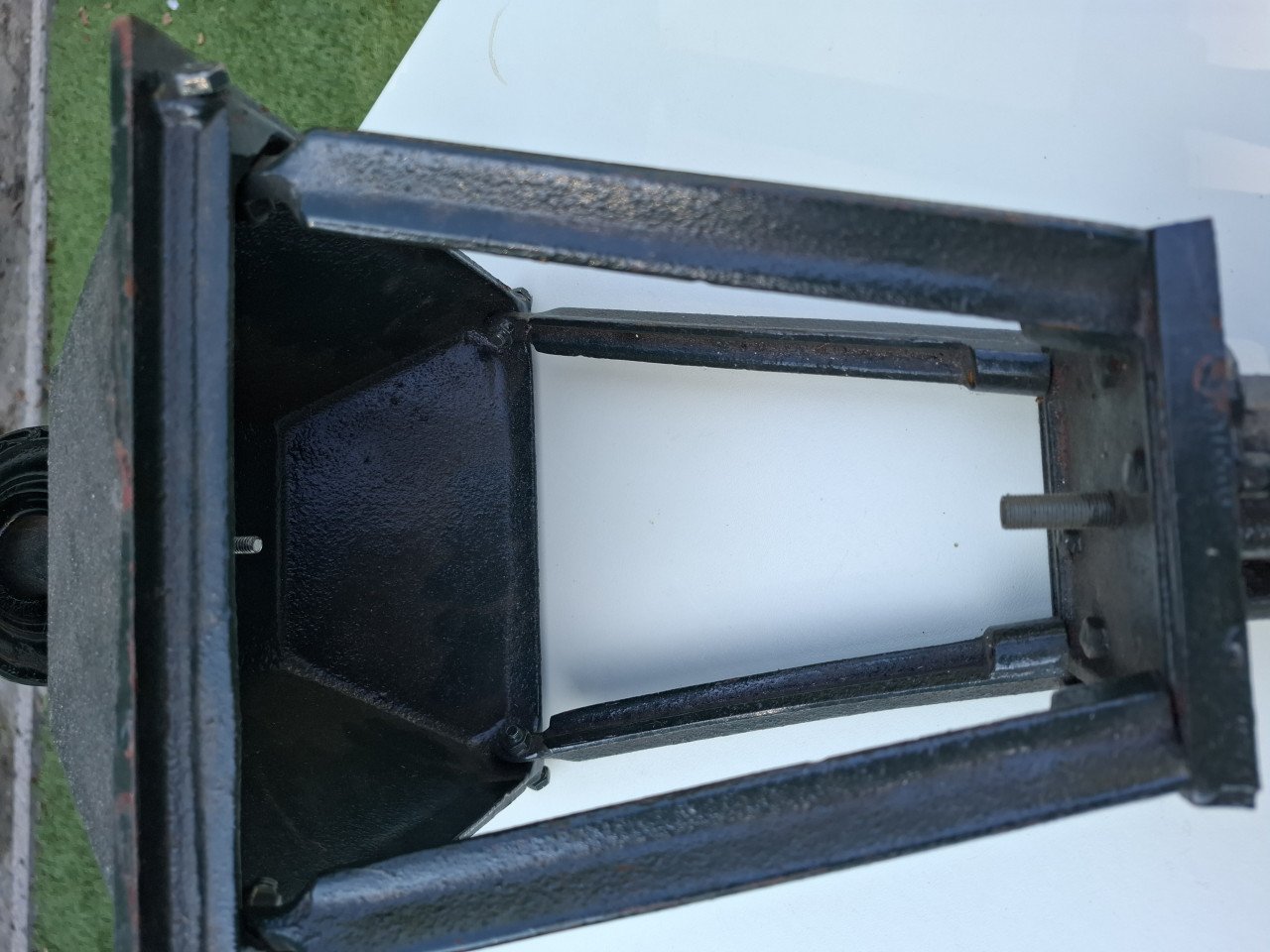 Gietijzeren lamp