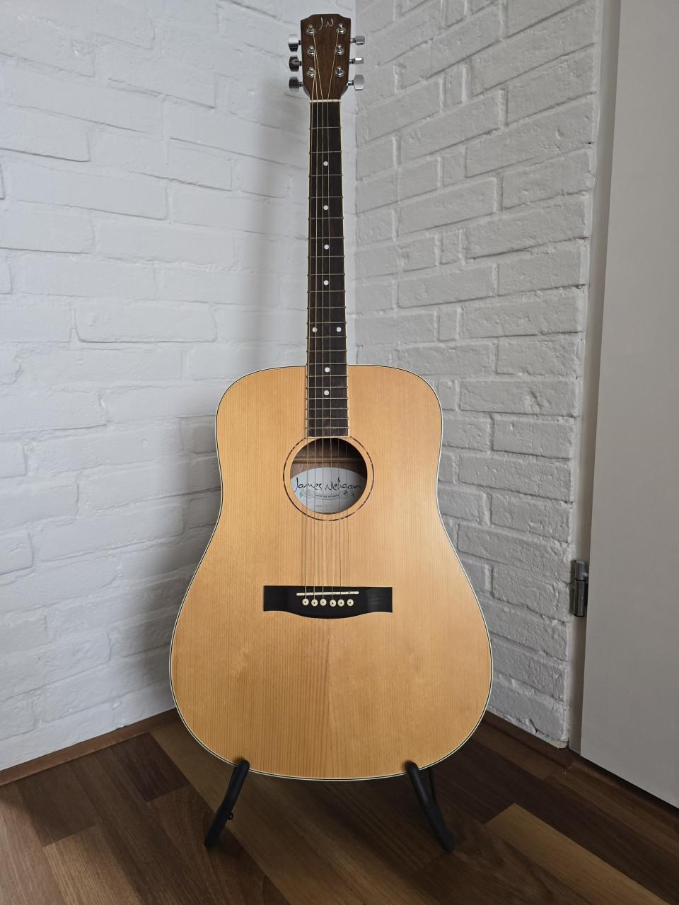 Te Koop : JAMES NEGILAN AKOESTISCHE GITAAR ASY-D
