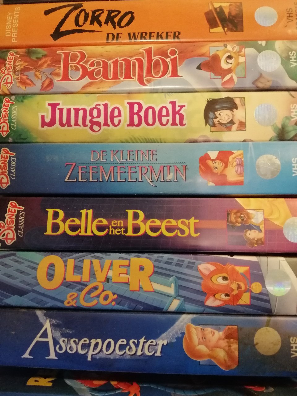 VHS (disney) films 110 stuks voor 25 euro!