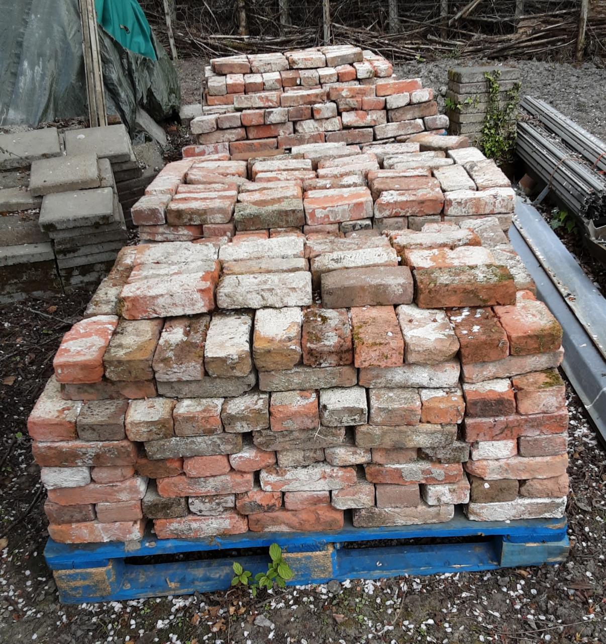 Gebruikte bakstenen 300 stuks per pallet