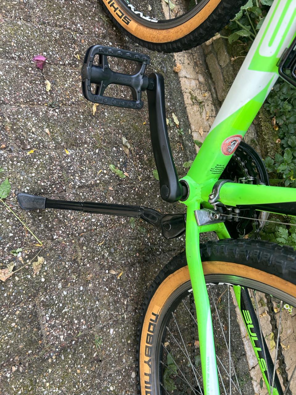 Mountainbike Bulss Pulsar 21 versnellingen, off Road banden, velgrem enz.