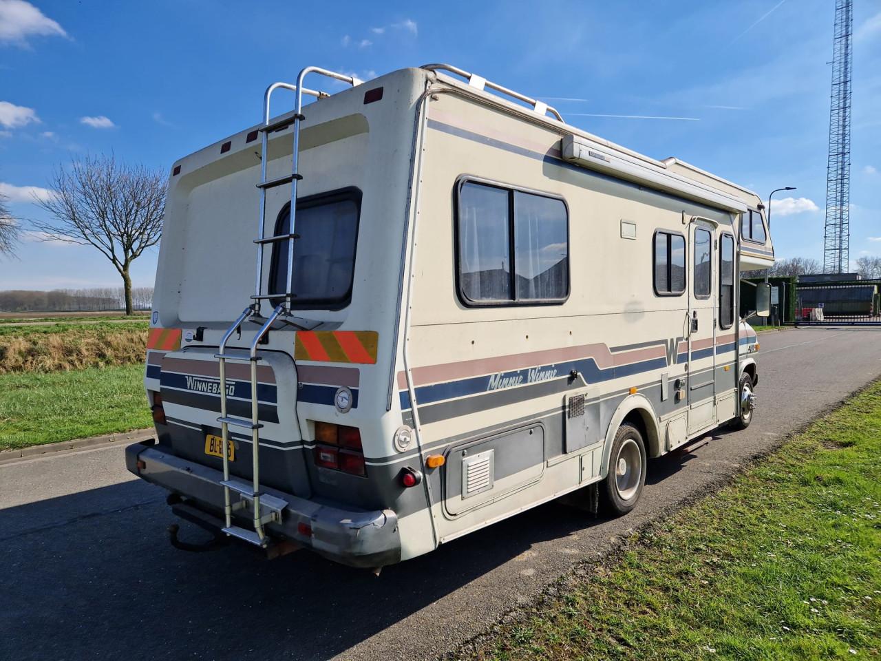 Chevrolet chevy v30 winnebago