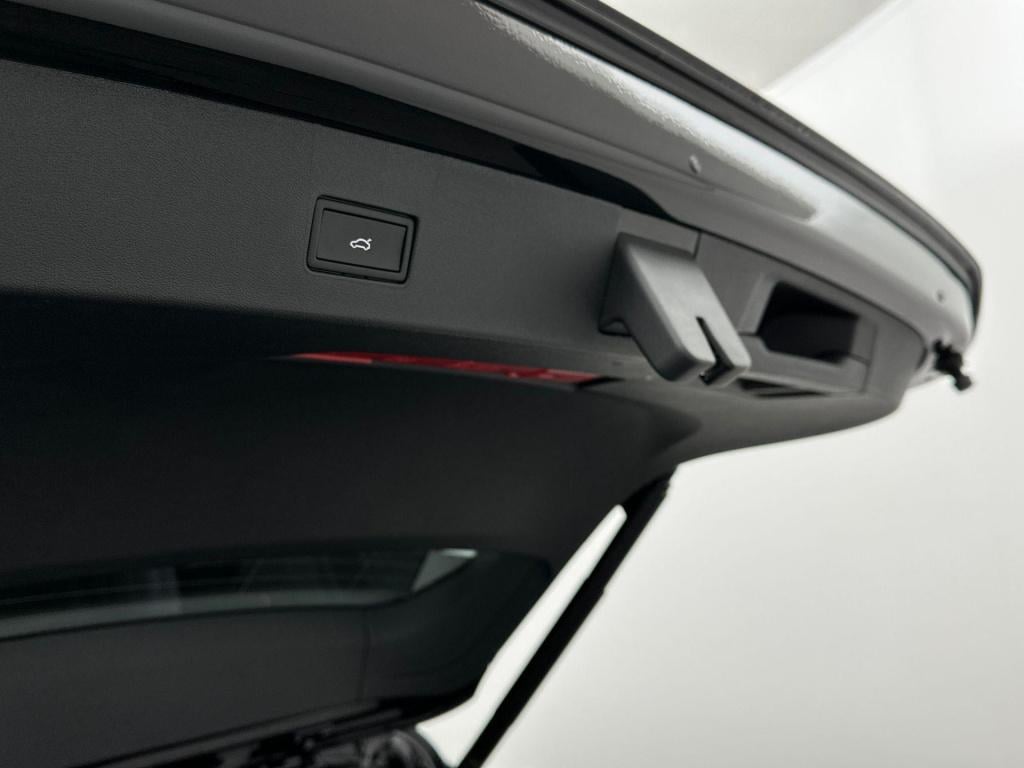 Volkswagen Tayron r-line edition 1.5 ehybrid 150 kw / 204 pk suv 6 v