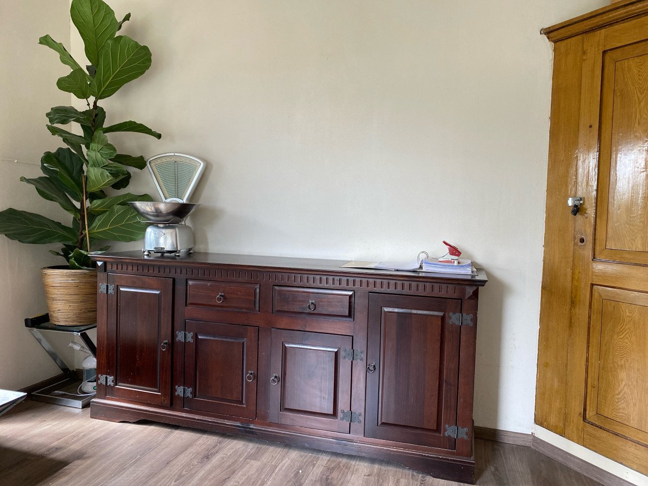 Dressoir koloniaal