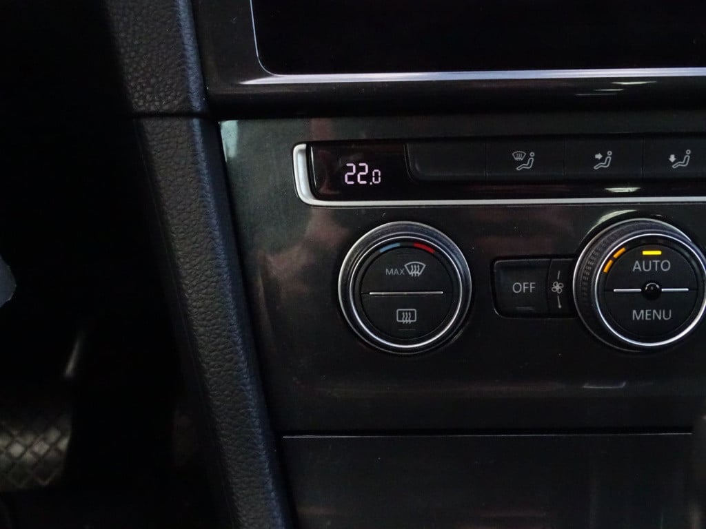 Volkswagen Golf 1.0 tsi comfortline business automaat | carplay | 18"