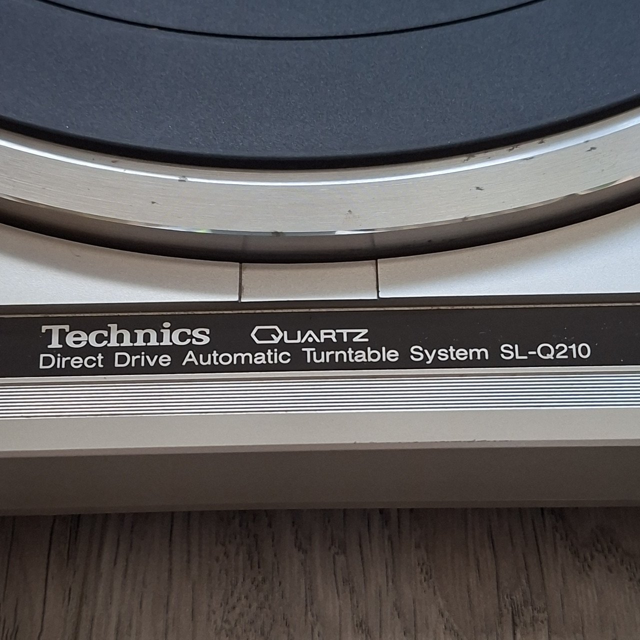 Technics SL-Q210 platenspeler