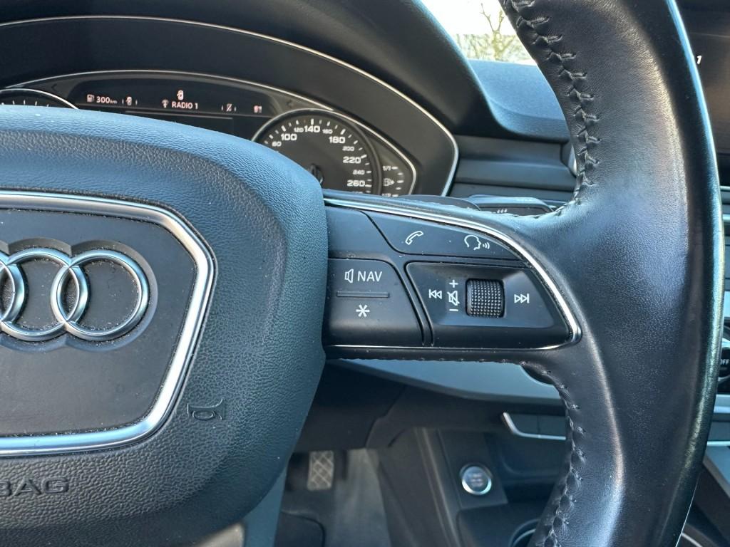 Audi A4 2.0 tdi design pro line uitklapbare trekhaak stoelverwarming