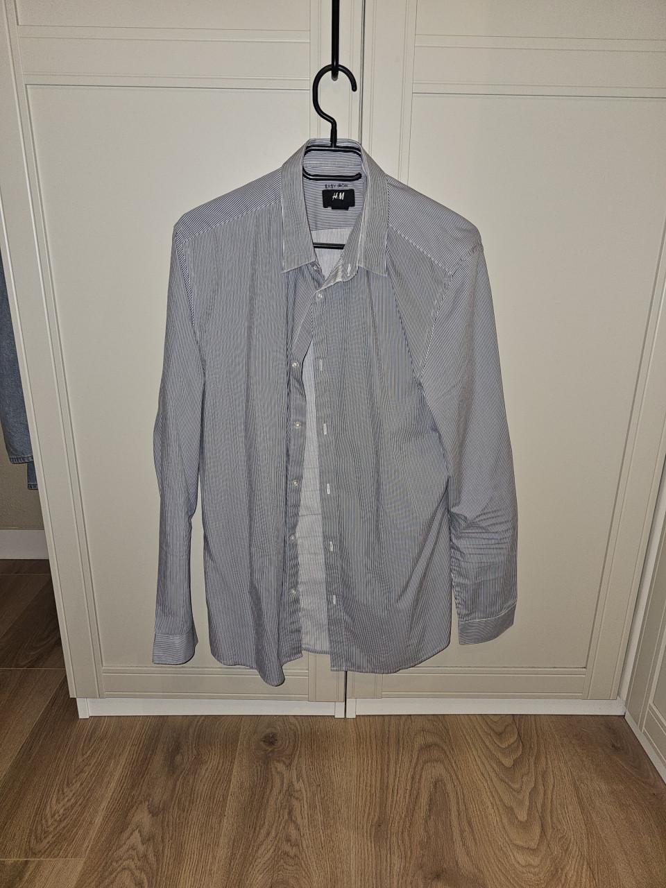 Diverse merkoverhemden en truien (echt)