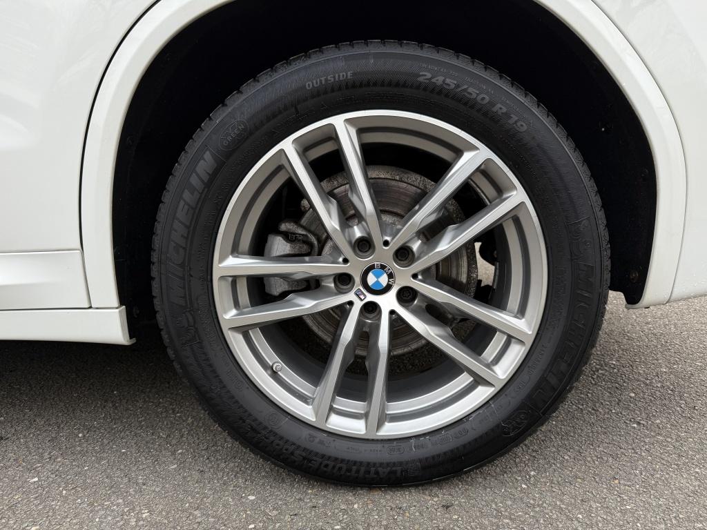 BMW X3 xdrive20i high executive // m-sport // pano // dealerondhouden /