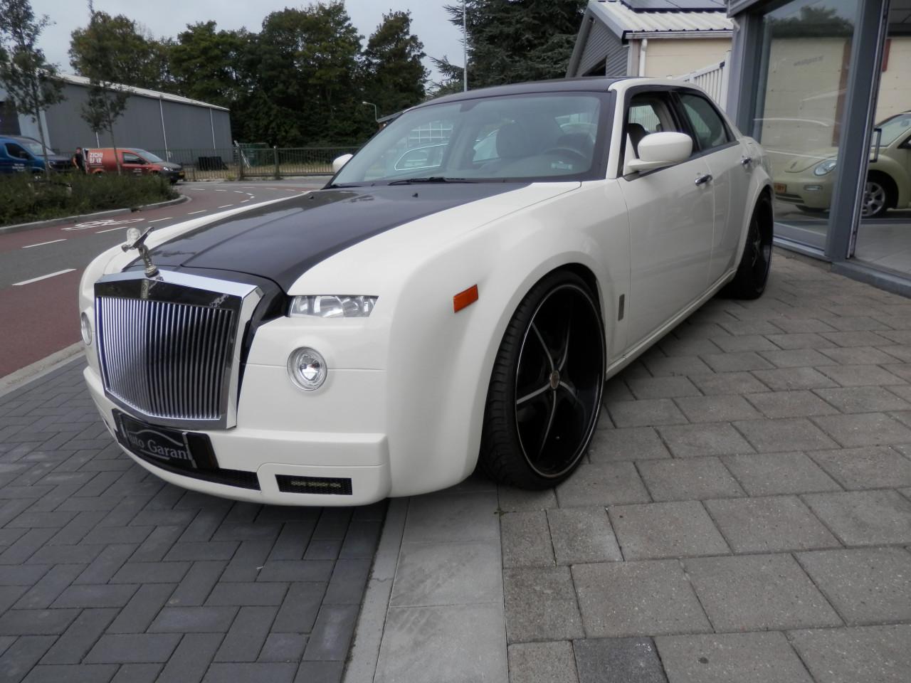Auto Garant Biedt Aan: Chrysler 300c Special Edition