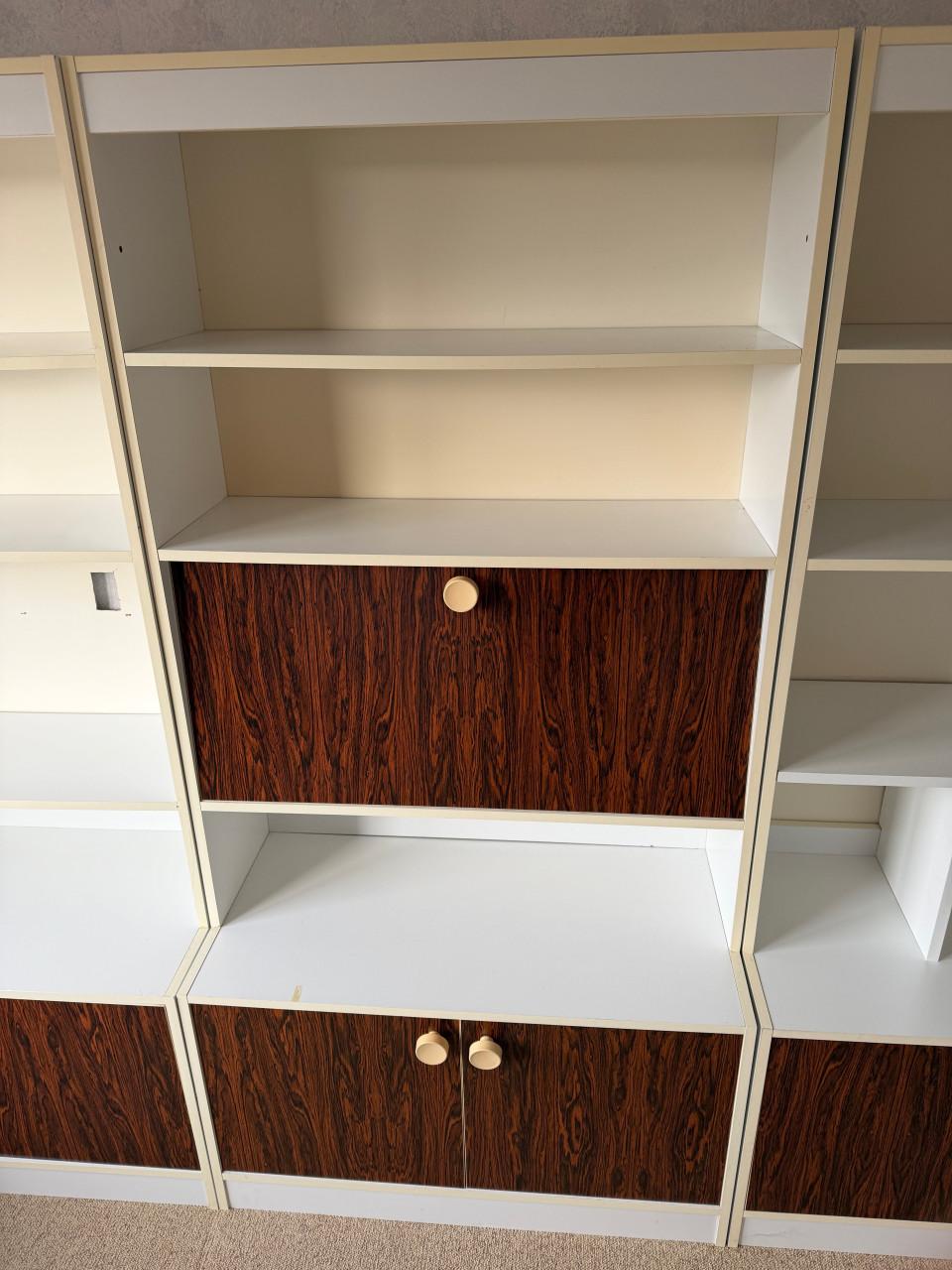 Drie Vintage Wandmeubels 3 x 87x44x175 cm