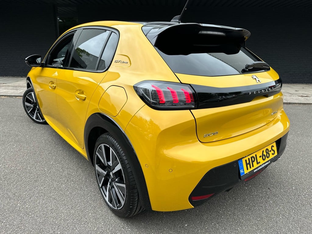 Peugeot 208 1.2 puretech gt-line // automaat //