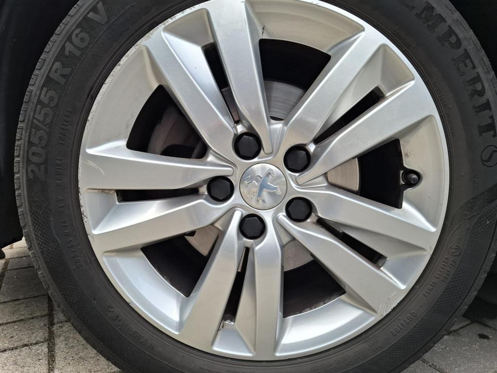 Peugeot 308 sw 110 blue lease active pano/nav/cam