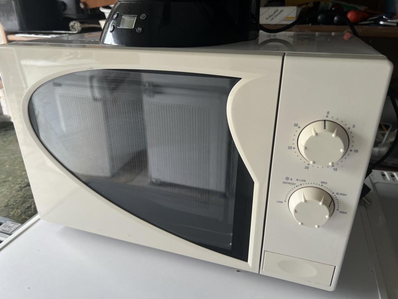 Als nieuwe magnetron met eenvoudig te bedienen