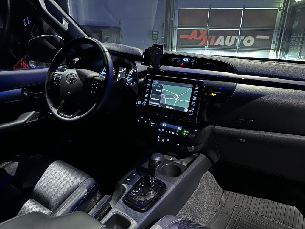 Toyota Hilux 2.8 d-4d xtra cab invincible *leer*camera*navi*carplay*