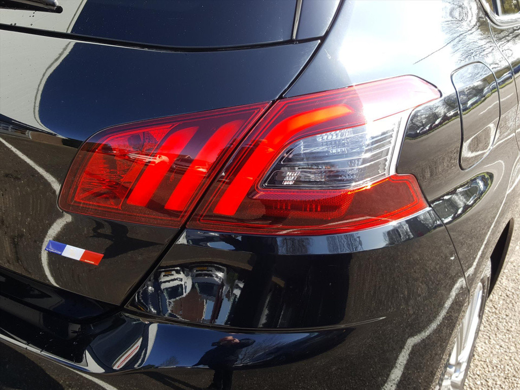 Peugeot 308 1.2 puretech 130pk s&s allure navigatie | cruise & climate cont