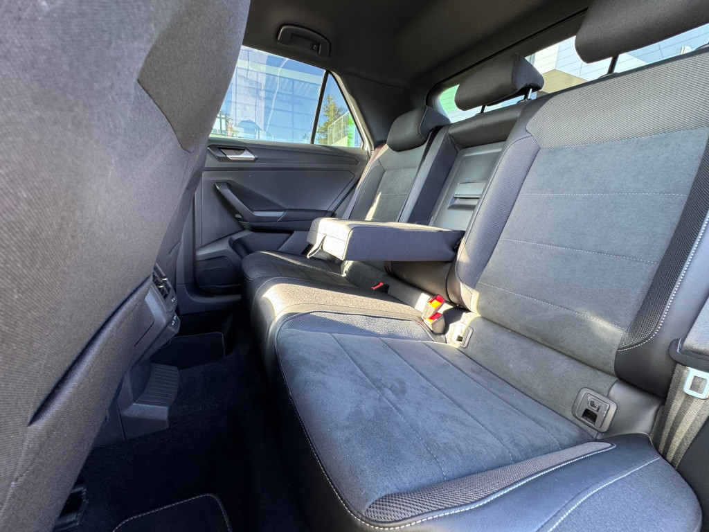 Volkswagen T-roc 1.5 tsi r-line edition * camera * massage * parkeerhulp