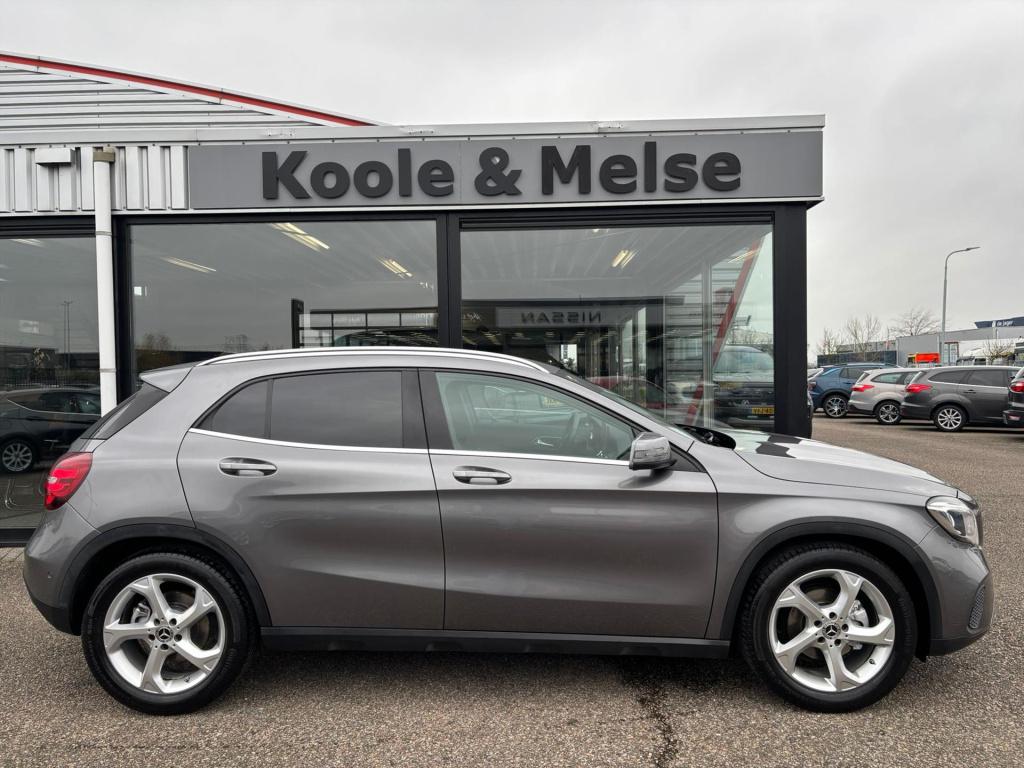 Mercedes-Benz Gla-klasse 180 122pk business solution, cruise control, elekt