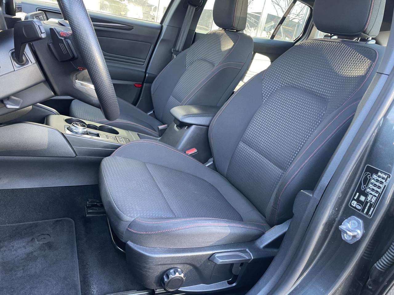 FORD FOCUS 1.0 ECOBOOST ST-LINE