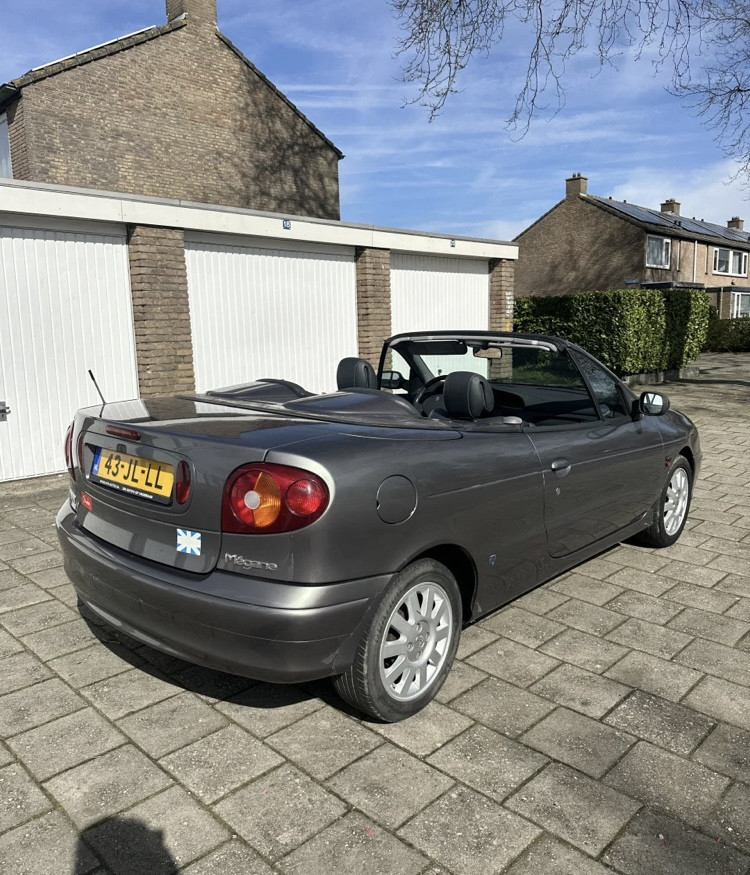 Renault Megane 1,4i cabrio softdak APK 05/2025 tuning