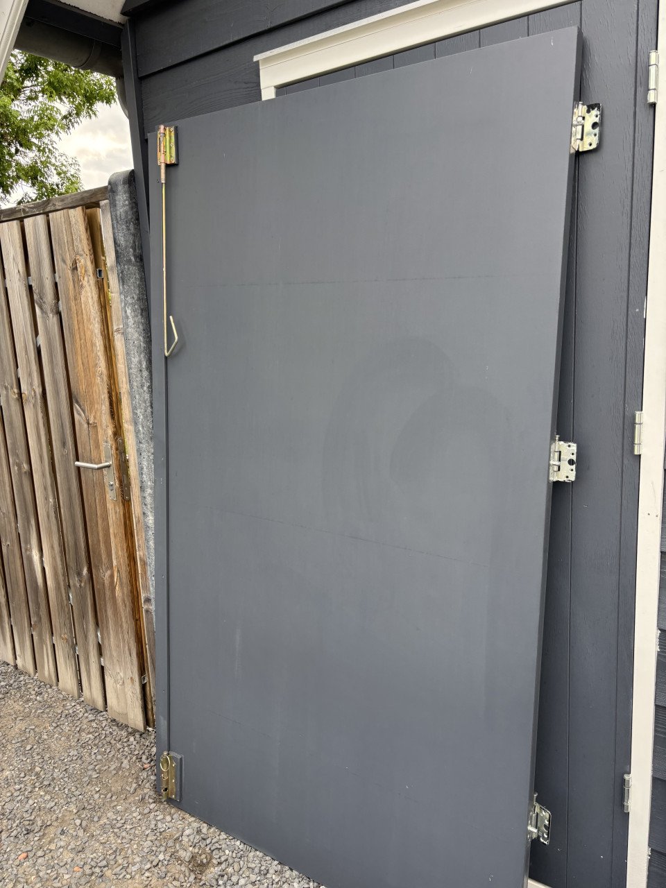 Te koop houten schuur deuren antraciet