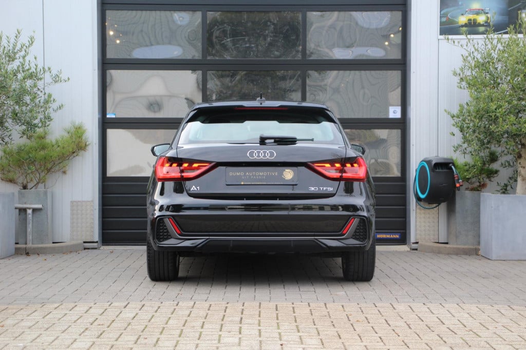 Audi A1 Sportback 30 tfsi s line - virtual - led - matrix - cruise - carpla
