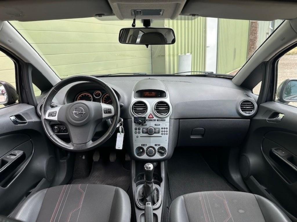 Opel Corsa 1.2-16v anniversary edition