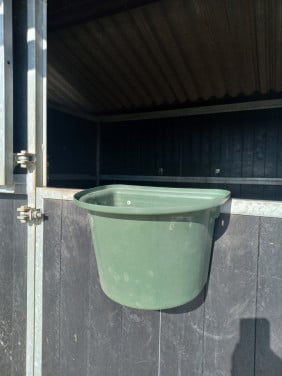 Voerbak Paard