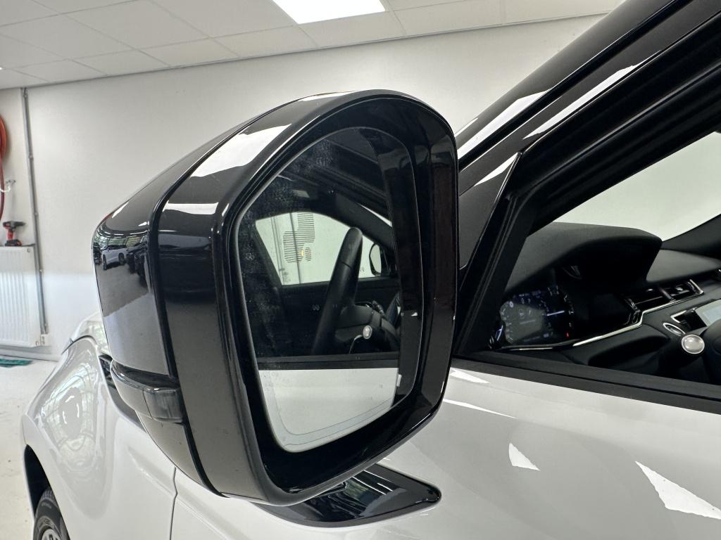 Land Rover Range Rover 1.5 p300e awd r-dynamic se | black line | meridian |