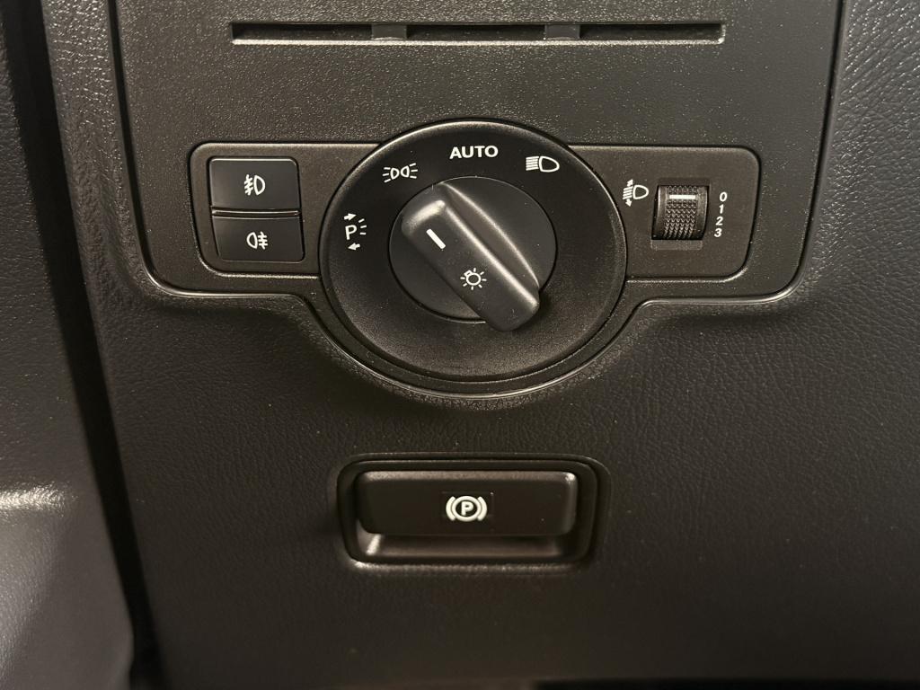 Mercedes-Benz Vito 114 cdi automaat | acherruitrijcamera | trekhaak | bluet