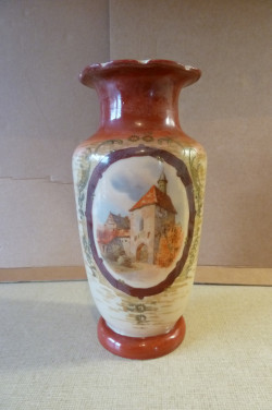 Antieke opaline handbeschilderde vaas