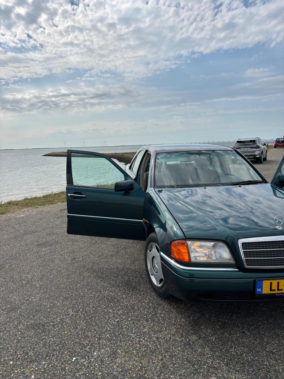 Mercedes Benz C-Klasse 2.0 C2000