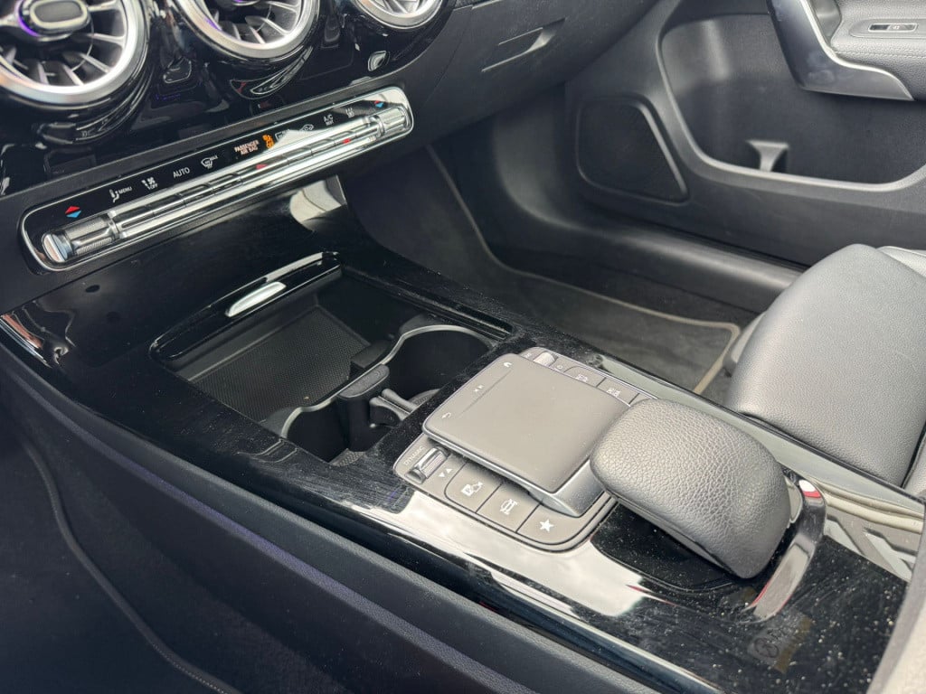 Mercedes-Benz A-Klasse 250 e business solution luxury limited