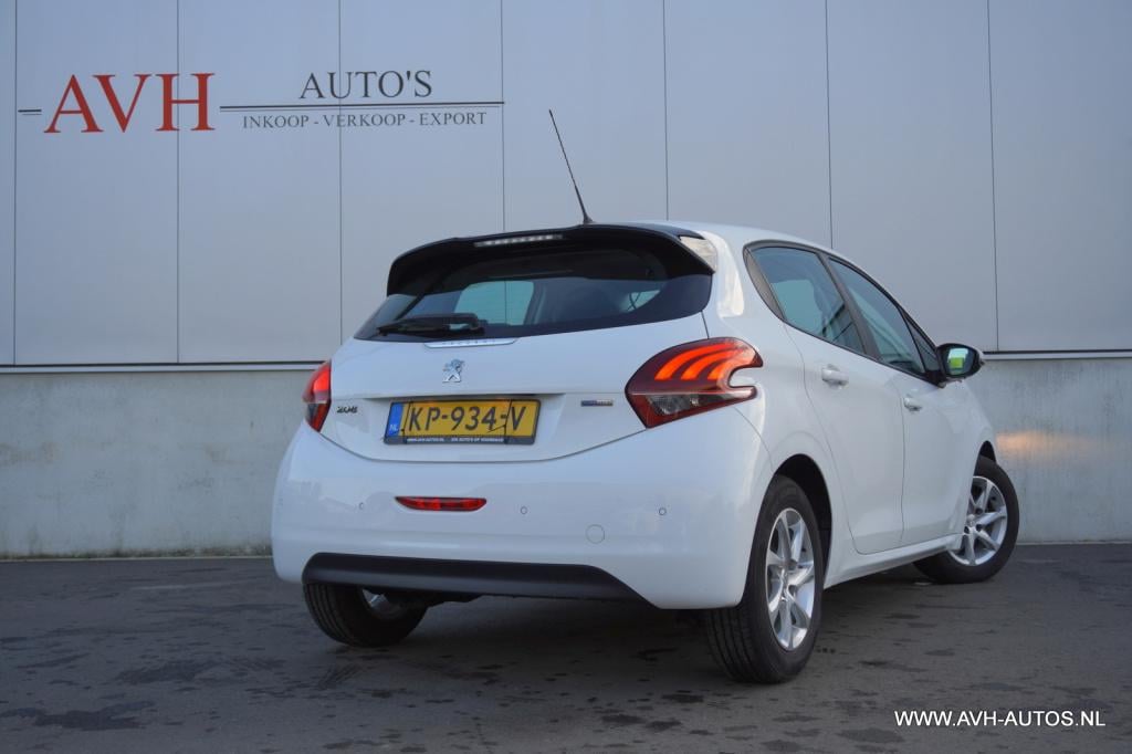 Peugeot 208 1.2 puretech blue lion