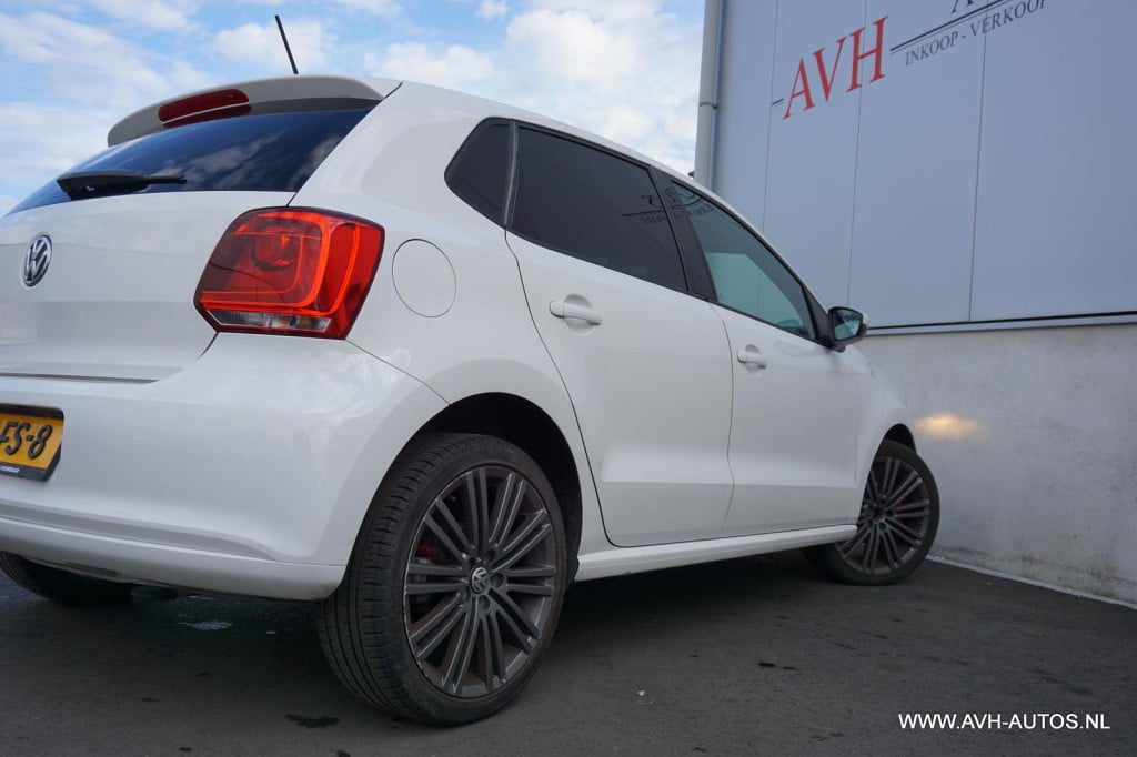 Volkswagen Polo 1.2 tsi highline