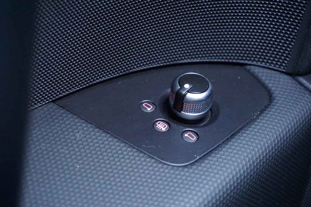 Audi TT roadster 1.8 tfsi airco / carplay / cruise / camera / sport velgen 