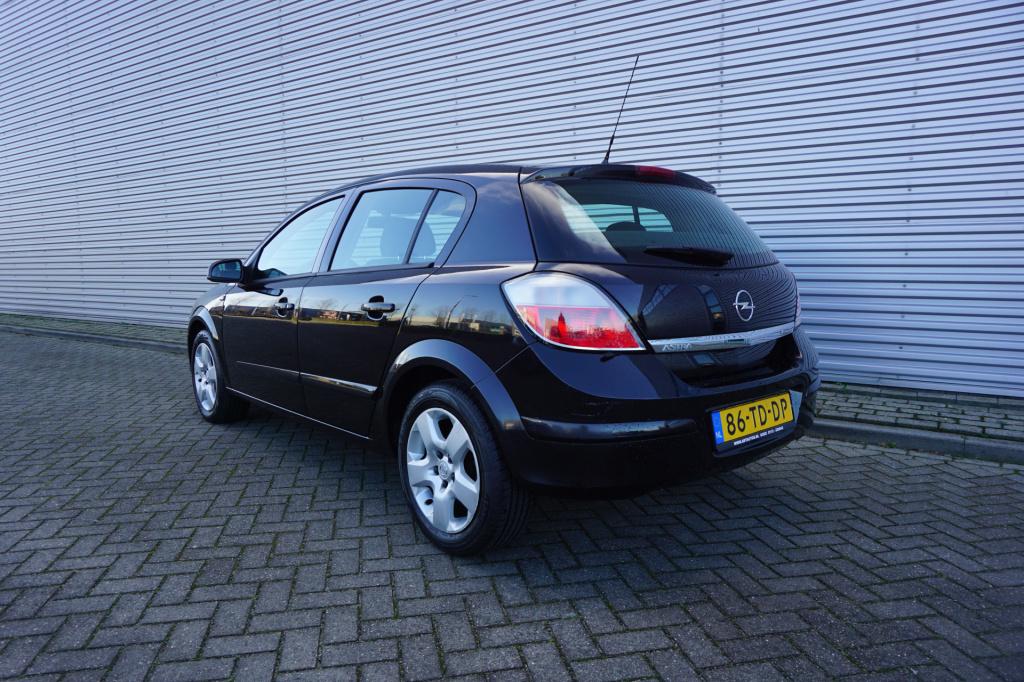 Opel Astra 1.6 edition airco / cruise / elektr. ramen / lm velgen / nap