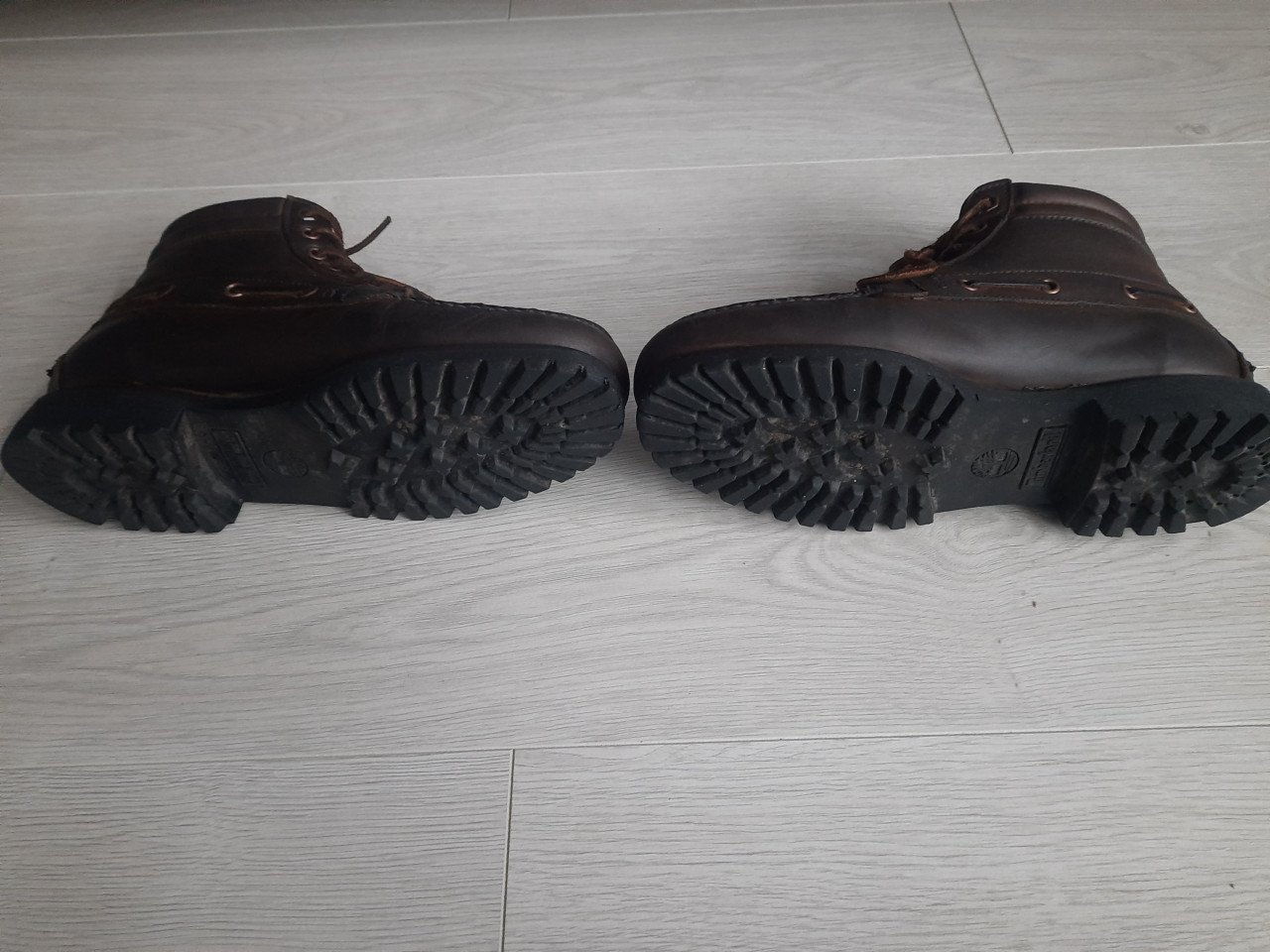 Timberland lederen schoenen bijna nieuw nieuwprijs € 189,- Nu maar € 89,-