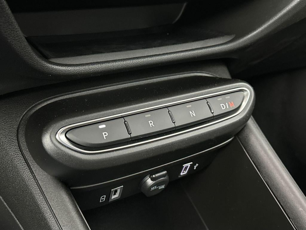 Fiat 600 1.2 hybrid urban | apple & android carplay | parkeersensoren | led