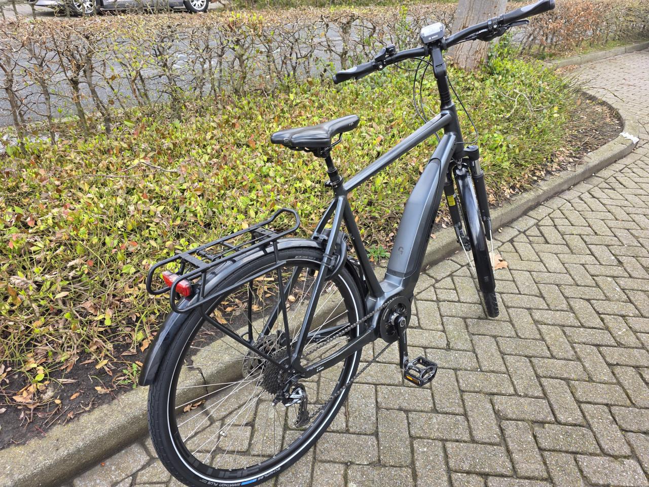 Schitterende Cube elektrische heren fiets met Bosch middenmotor