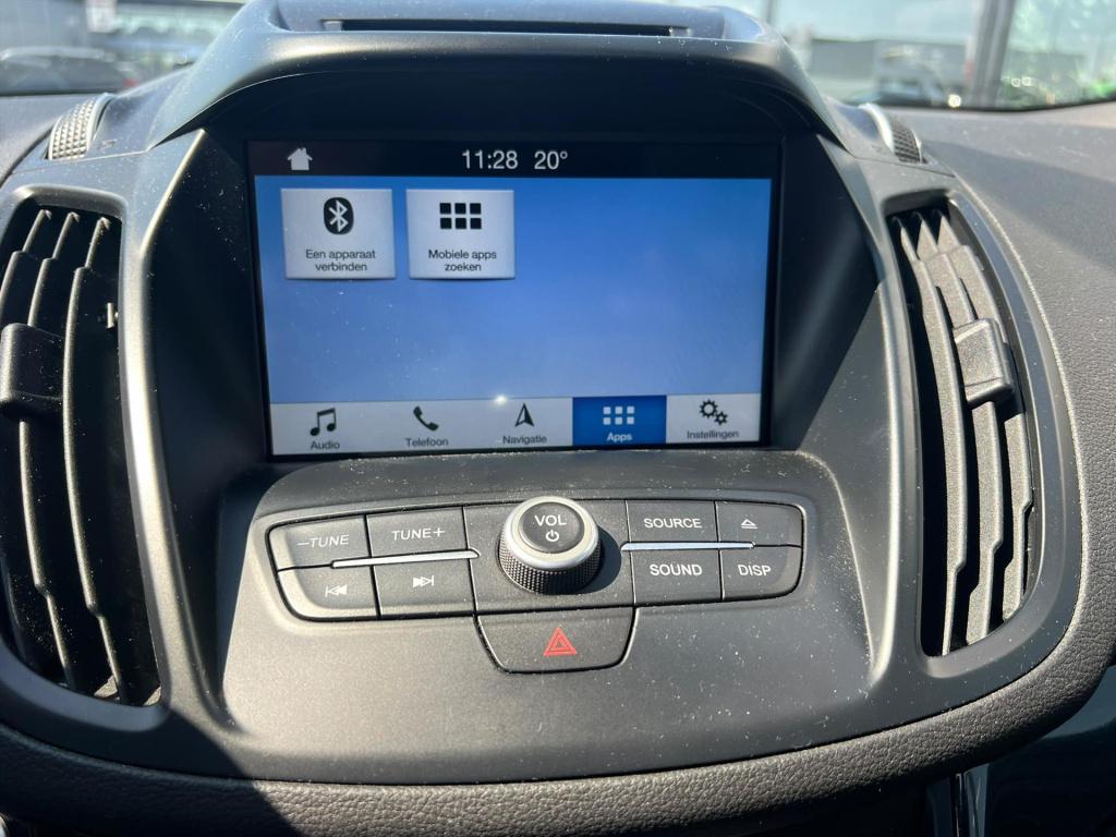 Ford Kuga 1.5 ecoboost 150pk 2wd st line ,panodak , trekhaak , carplay