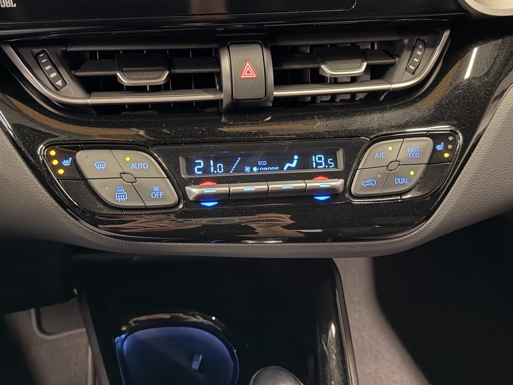 Toyota C-hr 1.8 hybrid executive