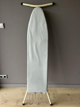 Te Koop: Strijkplank