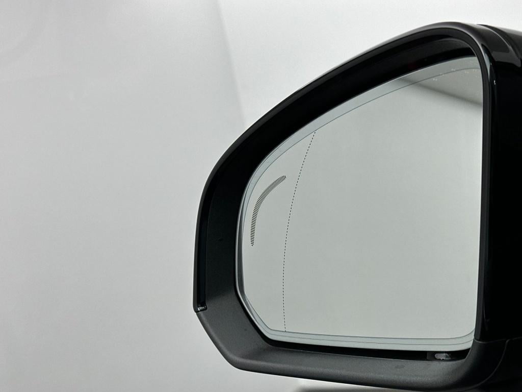 Volvo XC40 b4 plus black edition